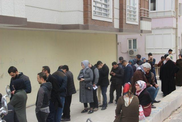 Şanlıurfa’da TOKİ’ye başvuruda son gün yoğunluğu