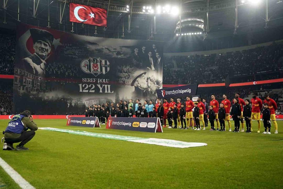 Beşiktaş, Kayserispor u mağlup ederek Süper Lig de galip gelme serisini 4 maça çıkarttı! 3