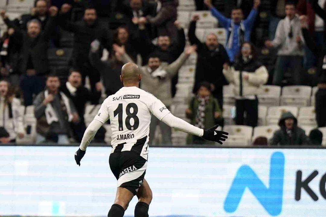 Beşiktaş, Kayserispor u mağlup ederek Süper Lig de galip gelme serisini 4 maça çıkarttı! 2