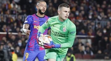 Inaki Pena bombası! İspanyol eldiven Barça'yı reddetti... Adım adım Aslan'a