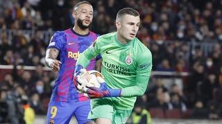Inaki Pena bombası! İspanyol eldiven Barça'yı reddetti... Adım adım Aslan'a