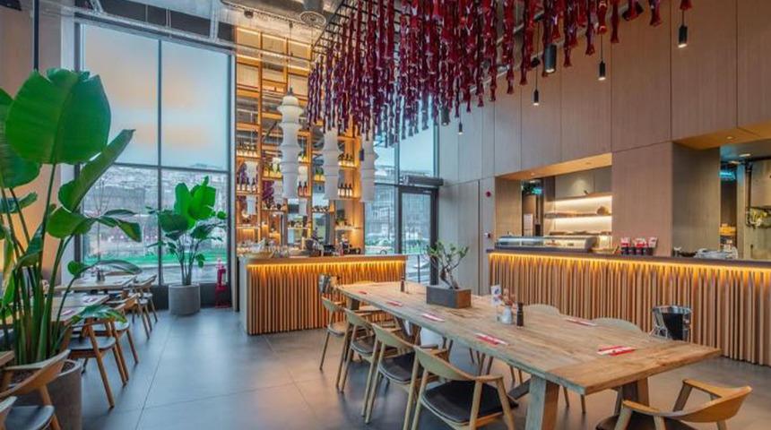 Ünlü restoran zincirinde skandal yaşanıyor! Müşterilerin bilgileri çalındı, şirketten kritik uyarı geldi: "Dikkatli olun"