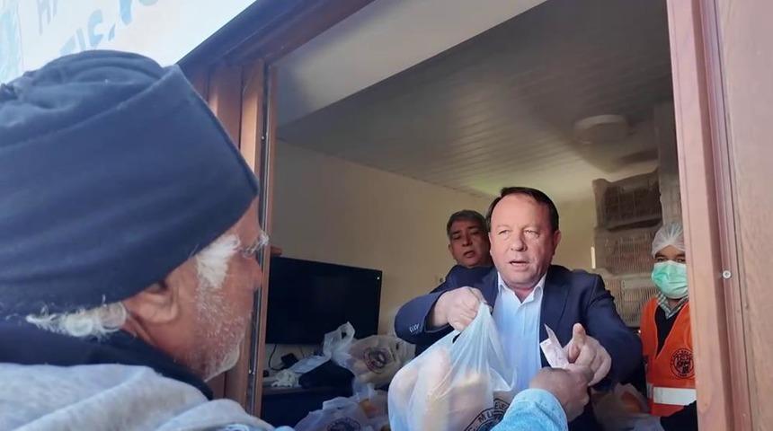 Mersin'de Halk Ekmek Büfesinde Ramazan ayı boyunca ekmek 2.5 lira