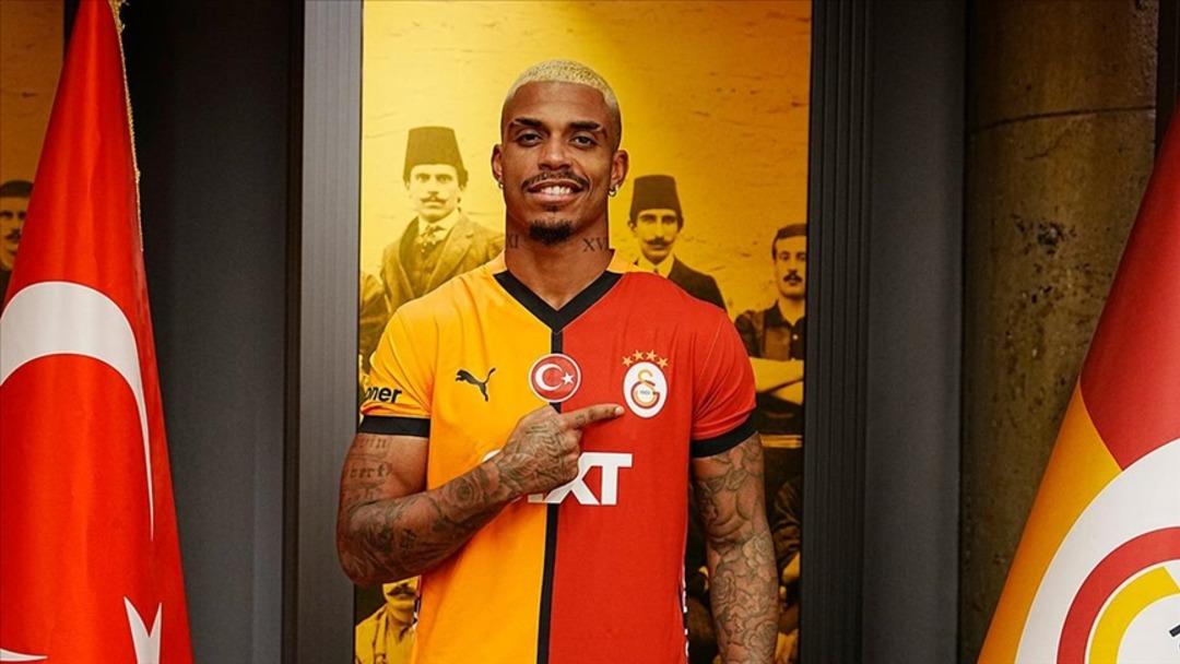 Galatasaray ın yıldızı Mario Lemina’dan Jose Mourinho’nun ırkçılıkla suçlanmasına dikkat çeken yanıt! "Pek sevmediğimi biliyorsunuz" 3