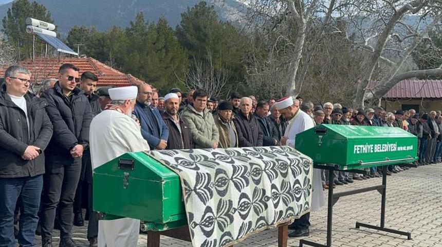 Fethiye’de evde çıkan yangında ölen karı koca yan yana defnedildi