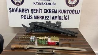 Gaziantep'te 5 adet ruhsatsız silah ele geçirildi: 2 şüpheli gözaltına alındı