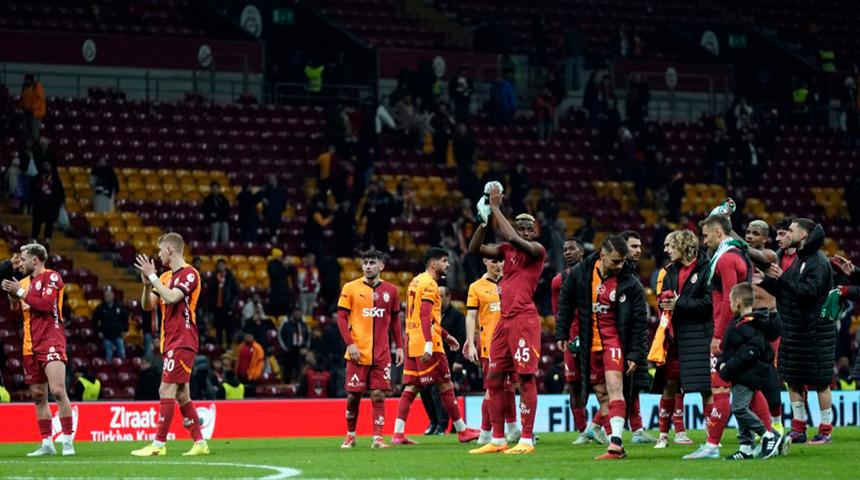 Lider Galatasaray Kasımpaşa'ya konuk oluyor! Galatasaray'ın ve Kasımpaşa'nın ilk 11'i nasıl? Maç kaçta başlayacak? 
