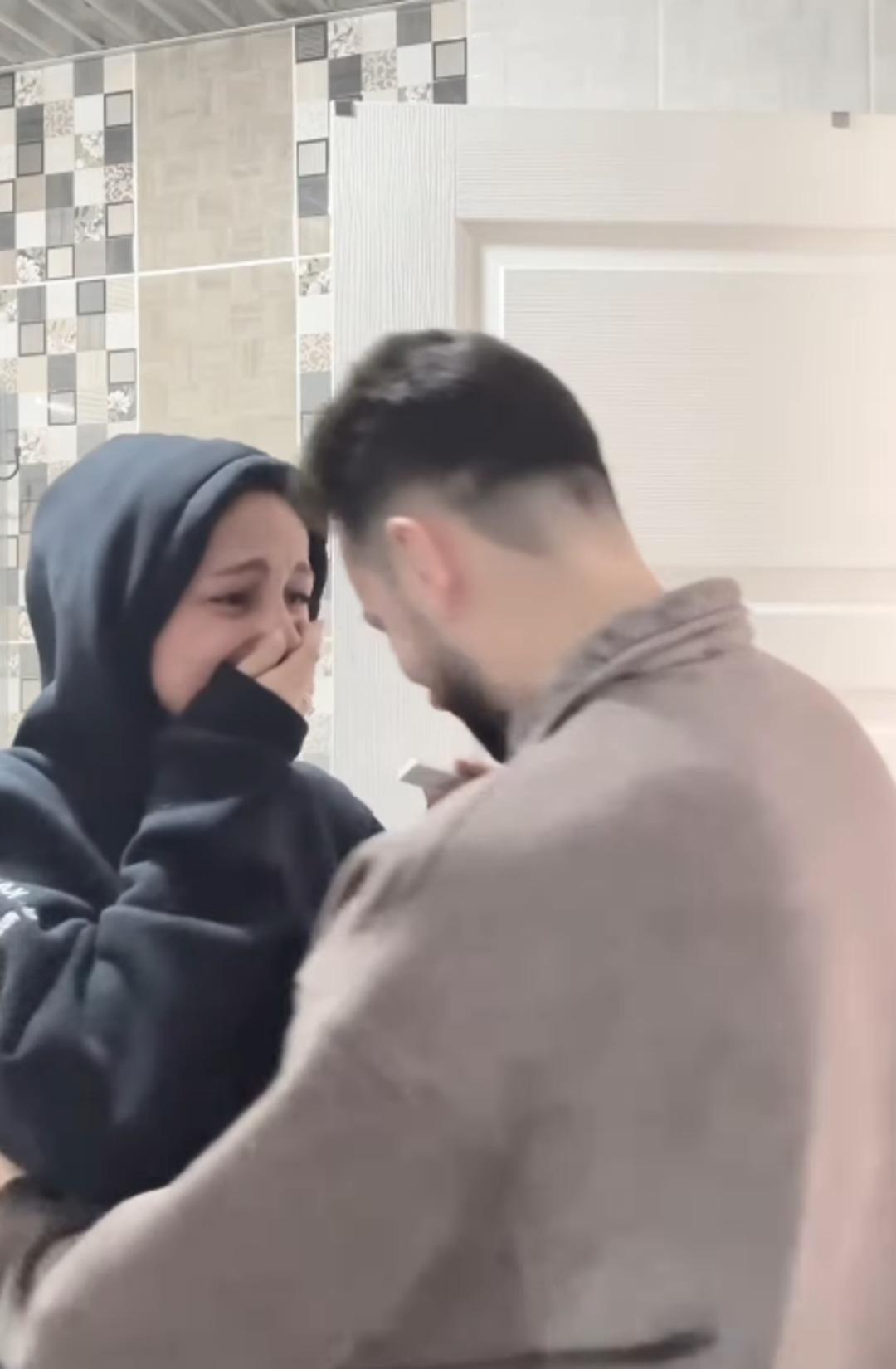 Amin Reis hamile olduğunu duyurdu! "Nasıl anne olmam gerektiğini bilmiyorum ki..." 1