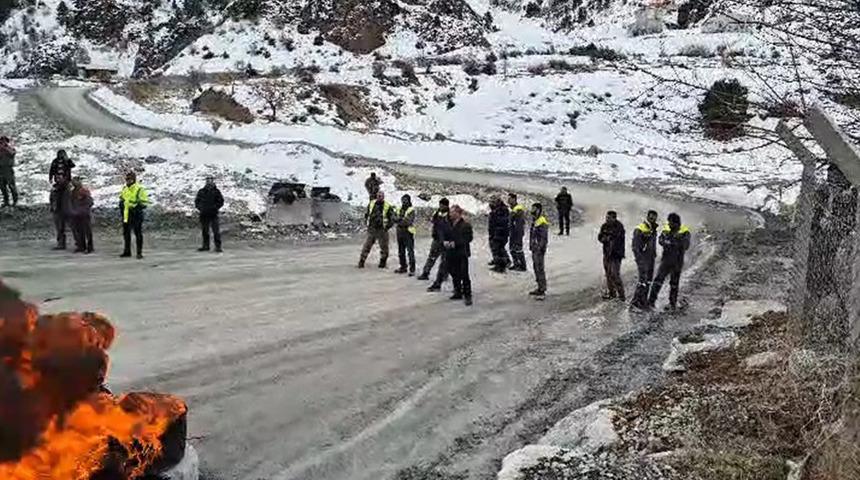 110 işçiyi birden işten çıkardılar! Şantiyenin giriş çıkışını kapattılar