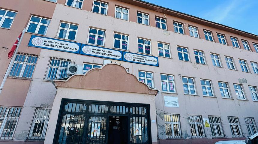 Yüksekova’da bir köy mahalle statüsü kazandı: İlk muhtarlık seçimi yapılıyor: "İyi olan kazansın"