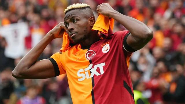 İngiliz gazeteciden transfer sözleri! Galatasaray'ın yıldızı Victor Osimhen'in tuttuğu takımı da açıkladı