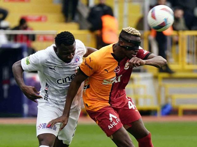 Zirvede Galatasaray'a Kasımpaşa çelmesi! Sarı-Kırmızılılar rakibi ile 3-3 berabere kaldı... Şampiyonluk yarışı kızıştı