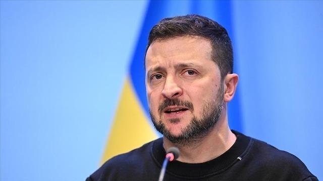 Kolombiya Cumhurbaşkanı Petro: Zelenski Batı silahlarıyla bir savaş başlattı ve şimdi ihanete uğradı