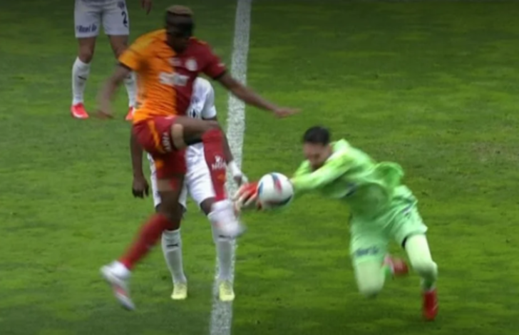 Kasımpaşa-Galatasaray maçının hakemi Cihan Aydın için ne dediler? Tartışılan penaltı pozisyonunda Cuesta kırmızı kart görmeli miydi? İşte beIN Trio yorumları... G3