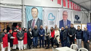 Bandırmada iftar sofraları hareketli geçiyor!  Bugün iftar çadırımızda sofralarımızı Ticaret Borsamızın desteğiyle bereketlendirdik