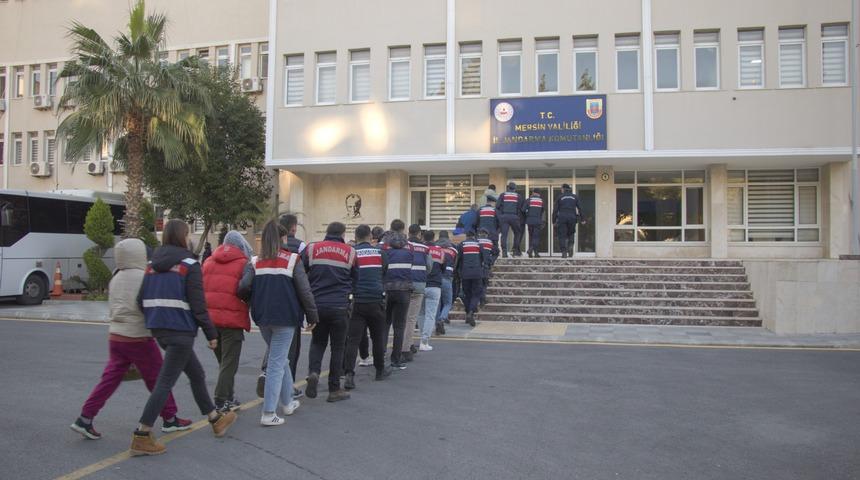 Sahte ilanlarla dolandırıyorlardı! Mersin'deki çete çökertildi: 17 kişi tutuklandı 