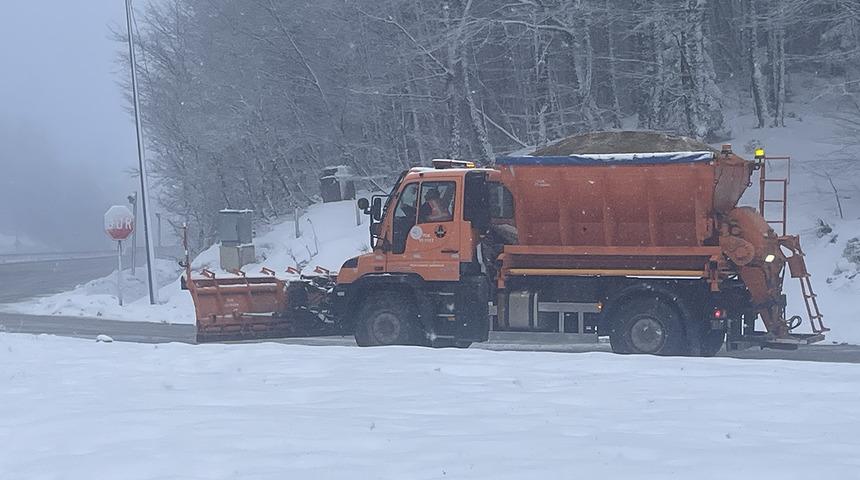 Bolu Dağı ve Karabük'ün yüksek kesimlerinde kar yağışı