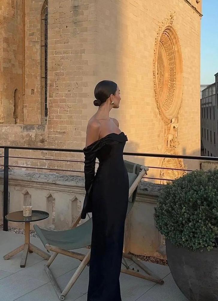 Bir etkinliğe davetlisin ve star parçan çantan. Hangi çantayı tercih ederdin?