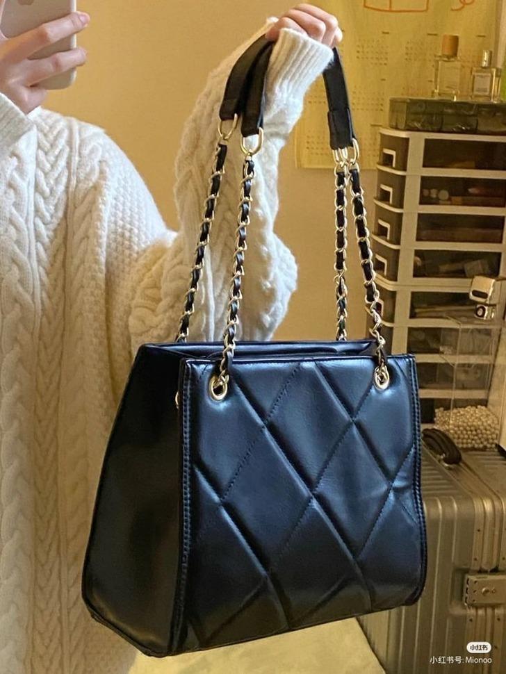 Alışverişe çıktığında çanta seçerken ilk dikkat ettiğin şey nedir?