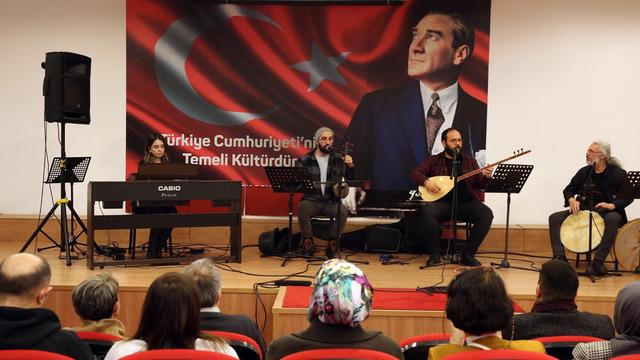 Ramazan'a özel Eyüpsultan’da müzik dinletileri başladı…