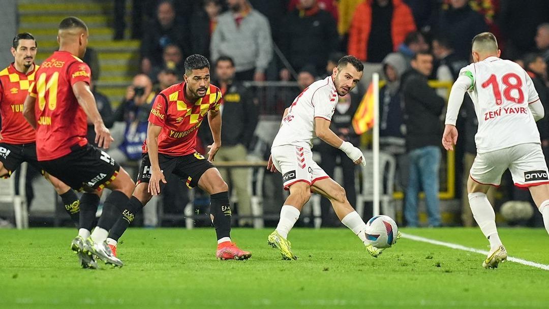 Samsunspor dan tarihi geri dönüş! Tam 4 gol var... Son dakika şoku 1