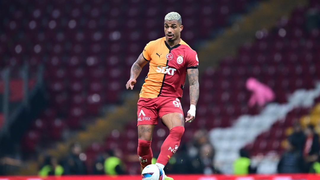 Galatasaray da ortalık karışmış durumda! Okan Buruk çılgına döndü... "Seni gözüm görmesin" 2