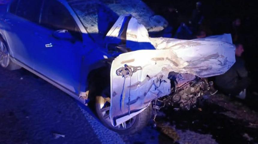 Şanlıurfa'da feci kaza! Otomobiller kafa kafaya çarpıştı, 4 kişi hayatını kaybetti