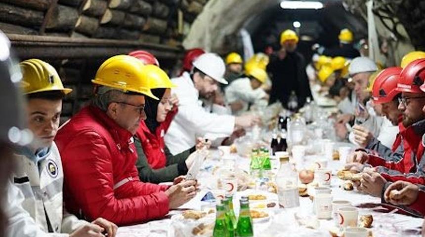 Zonguldak'ta iftar! Kızılay ile madenciler buluştu