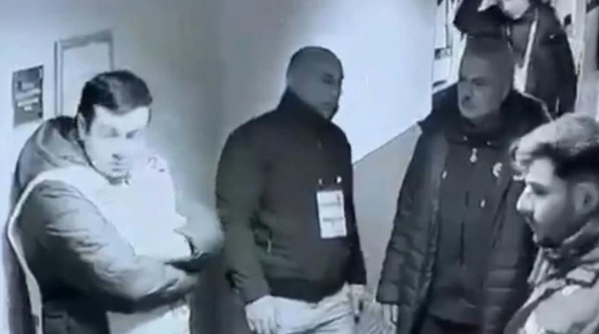 Herkes merak ediyordu, hakem raporunda ortaya çıktı! İşte Mourinho'nun Galatasaray derbisi sonrası odasına gidip Vincic'e dedikleri