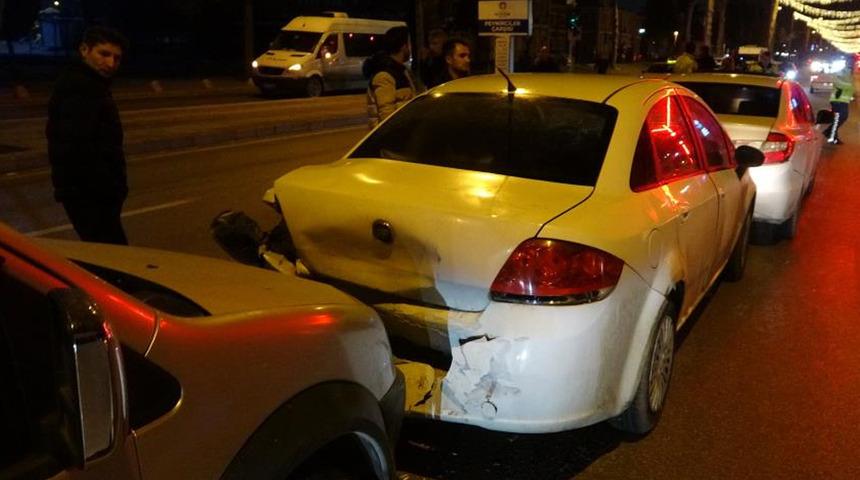 Malatya'da 4 araçlık zincirleme kaza! 1 yaralı