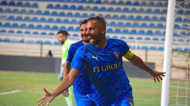Bucaspor'da Yasin Öztekin rekor kırdı