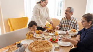 Ramazan’ın dördüncü günü iftar menüsü: Kimsenin nasıl hızlı yaptığınıza inanamayacağı zor görünen pratik tarifler…