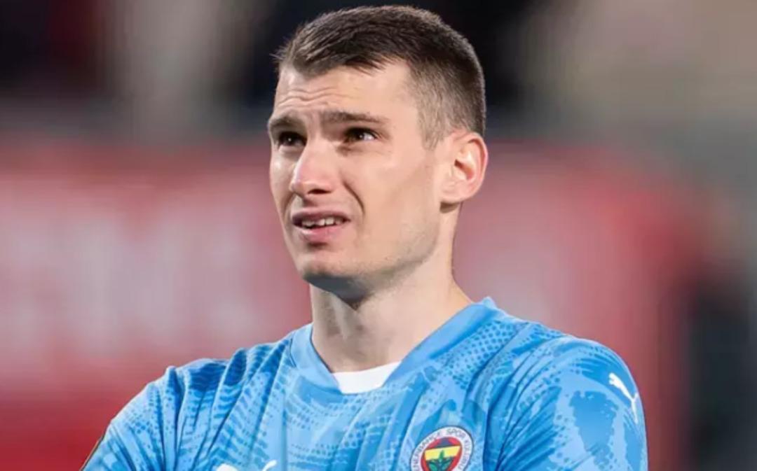 Fenerbahçeli yıldız savcılıktan gelen haberle şaşkına döndü! Hakkında soruşturma başlatıldı... Suçu herkesi şaşırttı 2