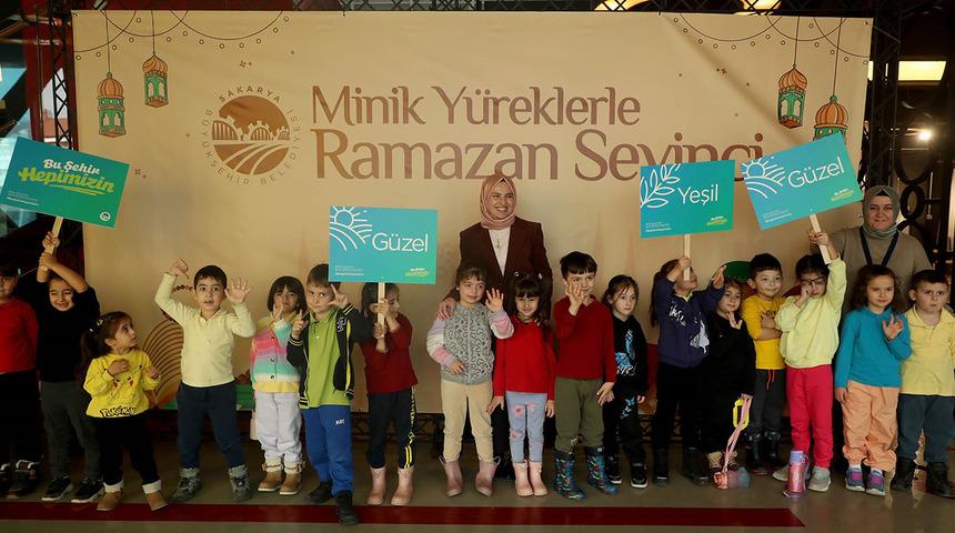 Miniklerin Ramazan heyecanı: “Diş kirası” geleneğini de öğrendiler… 