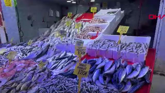 Ramazanda balık satışları azaldı! Balıkçılar işlerin düzelmesi için gün sayıyor...