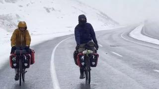 Fransız çift Van'da tipiye yakalandı! Tünele sığınarak hayata tutundular