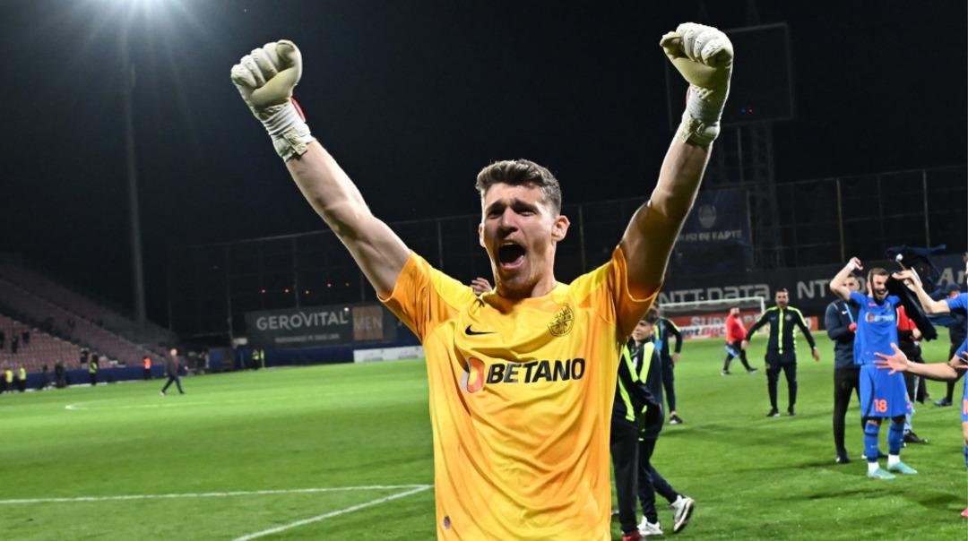 Galatasaray da Muslera nın yerine geçecek isim belli oldu! Perşembe günü locada maçı izleyecekler 1