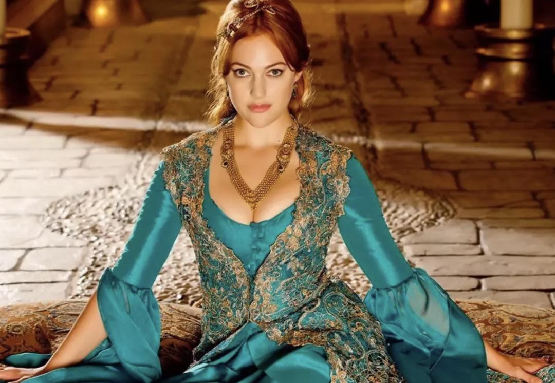 Sıla’nın takısı, Hürrem’in saçları… Modaya yön veren Türk dizileri 2