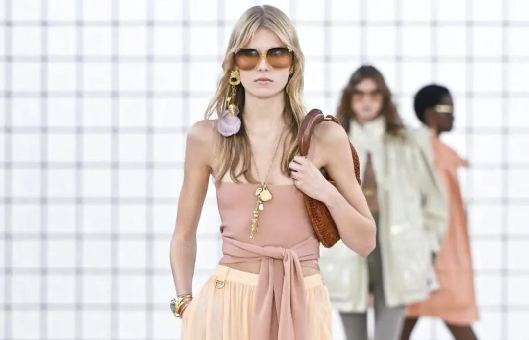 2025 moda trendlerini nasıl tarzına uyarlayabilirsin? Cevabı bu içerikte! 5