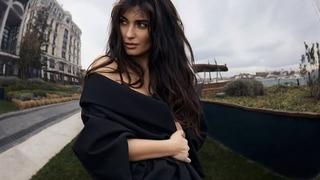 Tuba Büyüküstün Paris Moda Haftası'na damga vurdu! Güzelliğiyle mest etti 