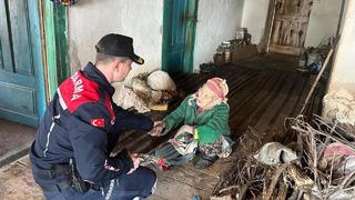 Jandarmadan yürekleri ısıtan görüntü!