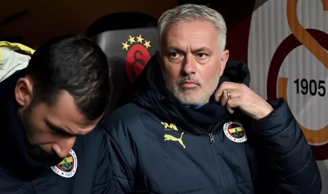 Fenerbahçe yeni sezonun ilk iki transferini yapmak üzere! Jose Mourinho kesin talimatı verdi 2