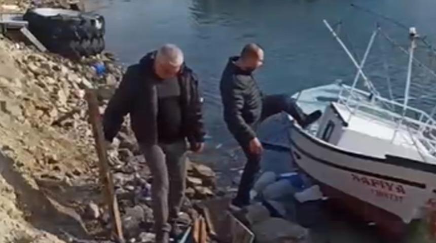 İskenderun'da fırtınanın ardından deniz suyu çekildi