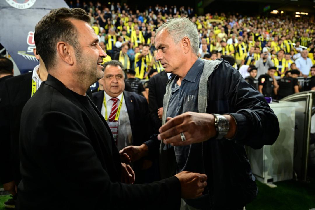Jose Mourinho, Okan Buruk hakkında soru sorulmasına sinirlendi! Basın toplantısında gergin anlar... 3