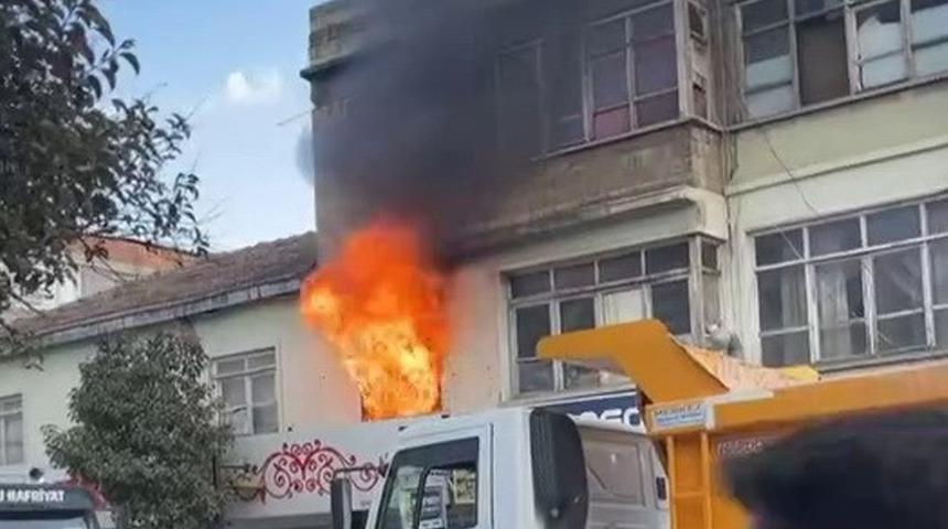 Adıyaman'da bir evi alevler sardı! Yangın paniğe neden oldu