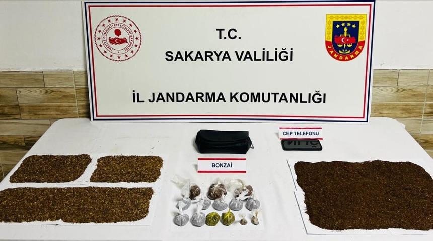 Sakarya'da jandarma ekiplerinden uyuşturucu operasyonu: 2 tutuklama