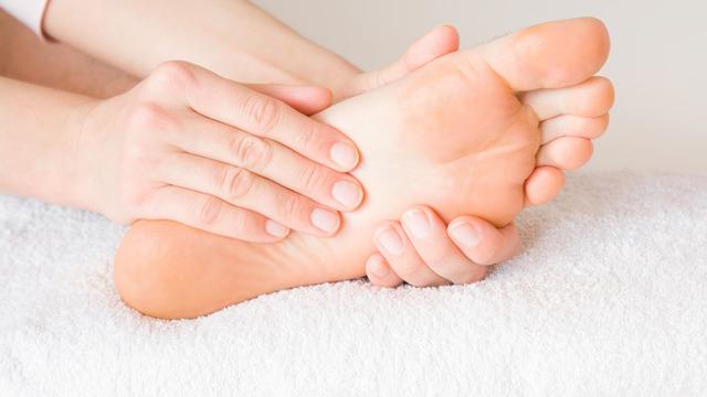 Ayak altına vicks sürmek neye iyi gelir? Ayak altına vicks sürmenin faydaları