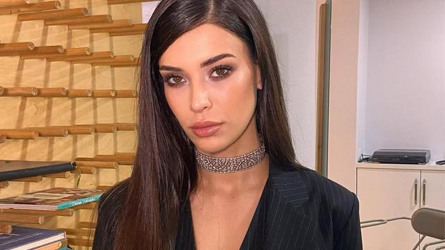 Ulaş Tuna Astepe ve Devrim Özkan partner oldu! Çift Kişilik Oda dizisi merak edildi!