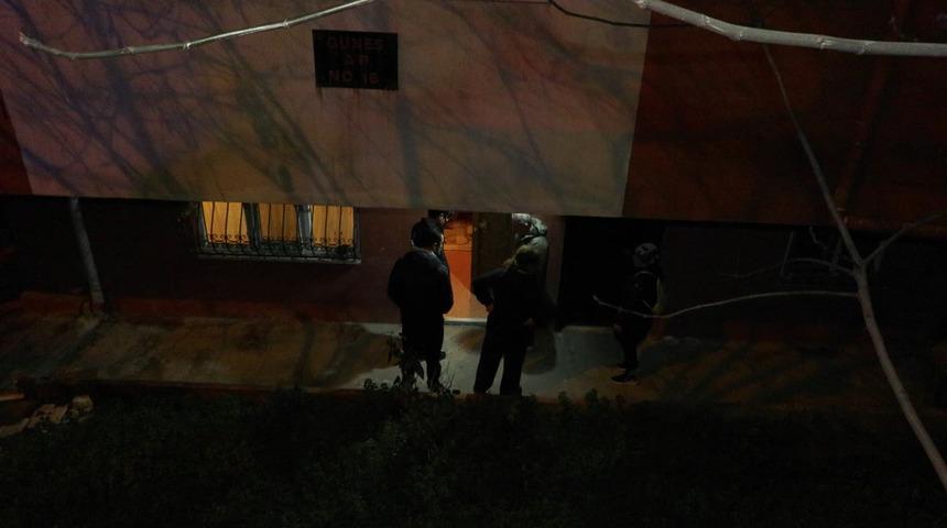 Yer: Maltepe! Günlerdir haber alınamayan emekli öğretmen evinde ölü bulundu