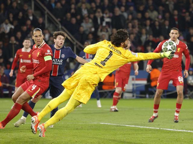 Şampiyonlar Ligi'nde sürpriz sonuç! Son 16 turu ilk maçları tamamlandı